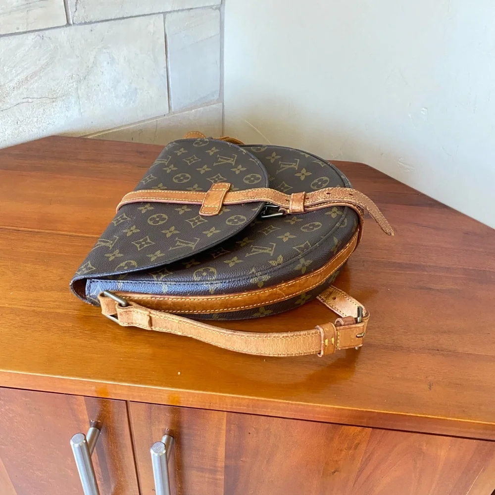 💗SOLD💗AUTHENTIC LOUIS VUITTON CHANTILLY GM CROSSBODY BAG - Picture 6 of 13